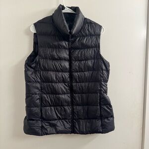 Uniqlo Ultra Light Down Black Puffer Vest